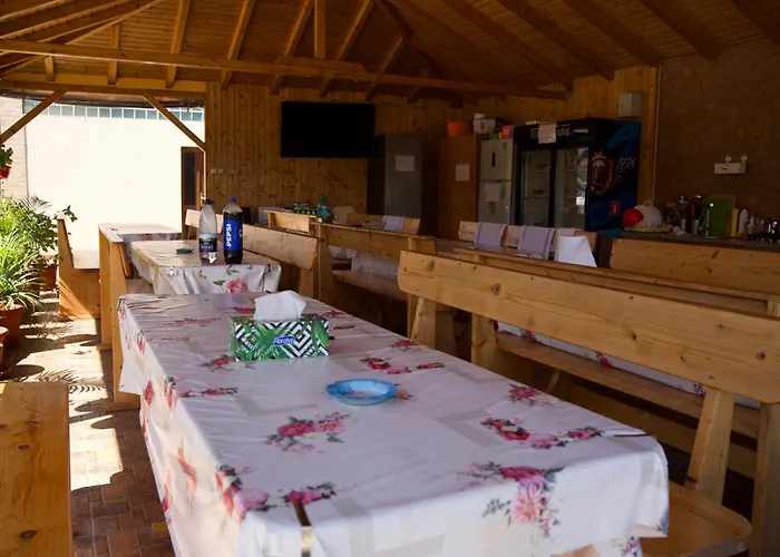 Casa Leo ゲストハウス 4*