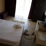 Casa Leo Două Mai