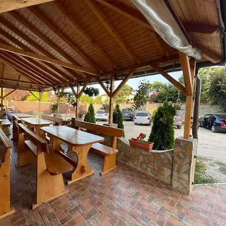 Pensjonat Casa Leo 4*