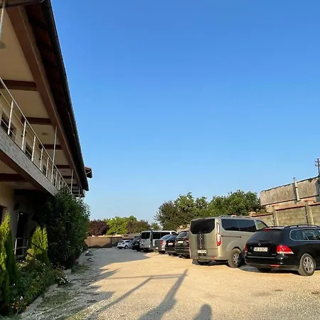 Casa Leo 4* Două Mai